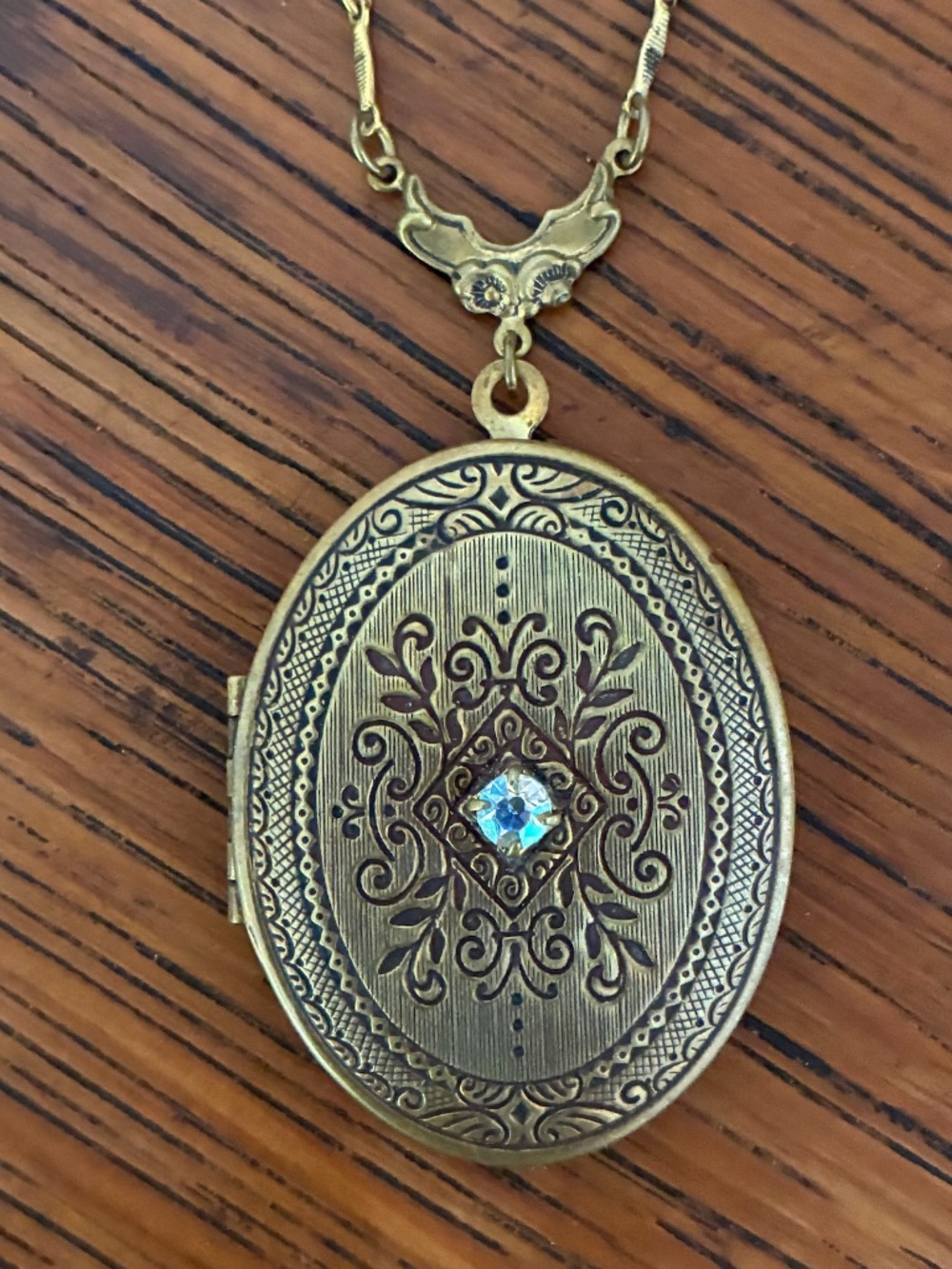 VTG 1980s Large Brass Locket Necklace 19 Inches